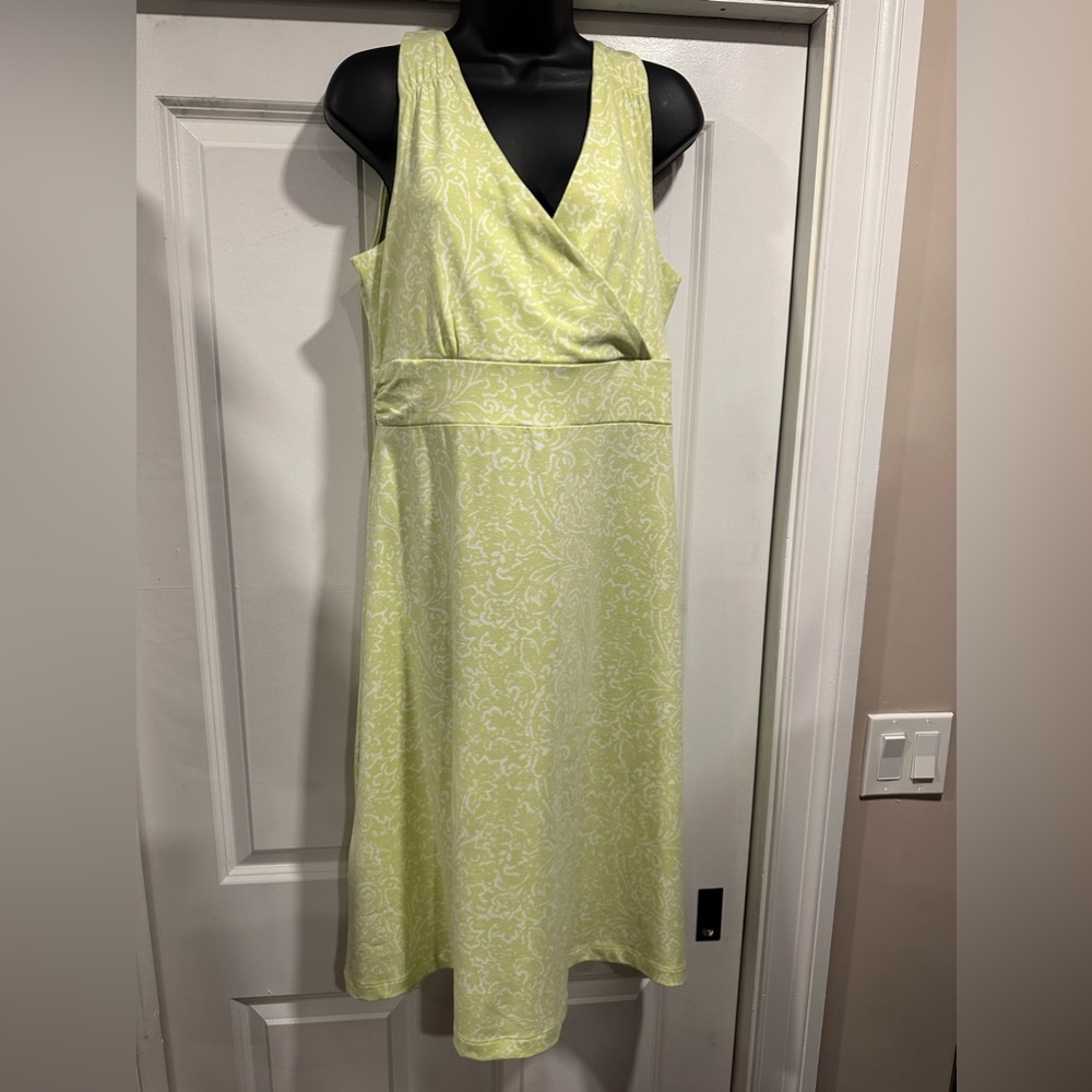 Fresh Spring Green Floral Print Dress by Eddie Bauer - Size Large - Picture 2 of 7